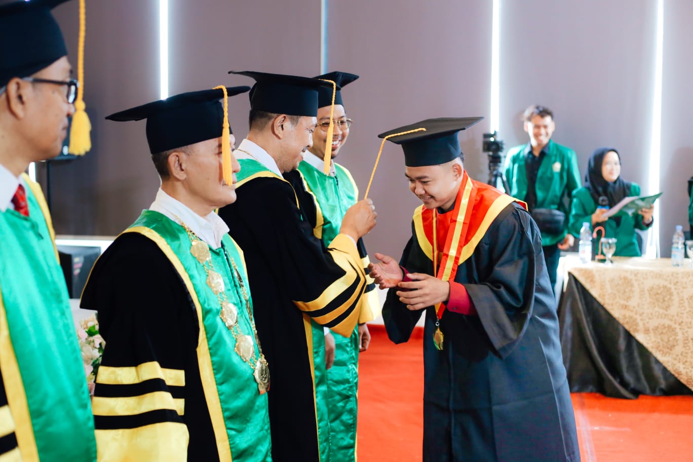 STAI Al-Hidayat Lasem Gelar Wisuda Perdana Angkatan 2020, Cetak Generasi Unggul dan Moderat