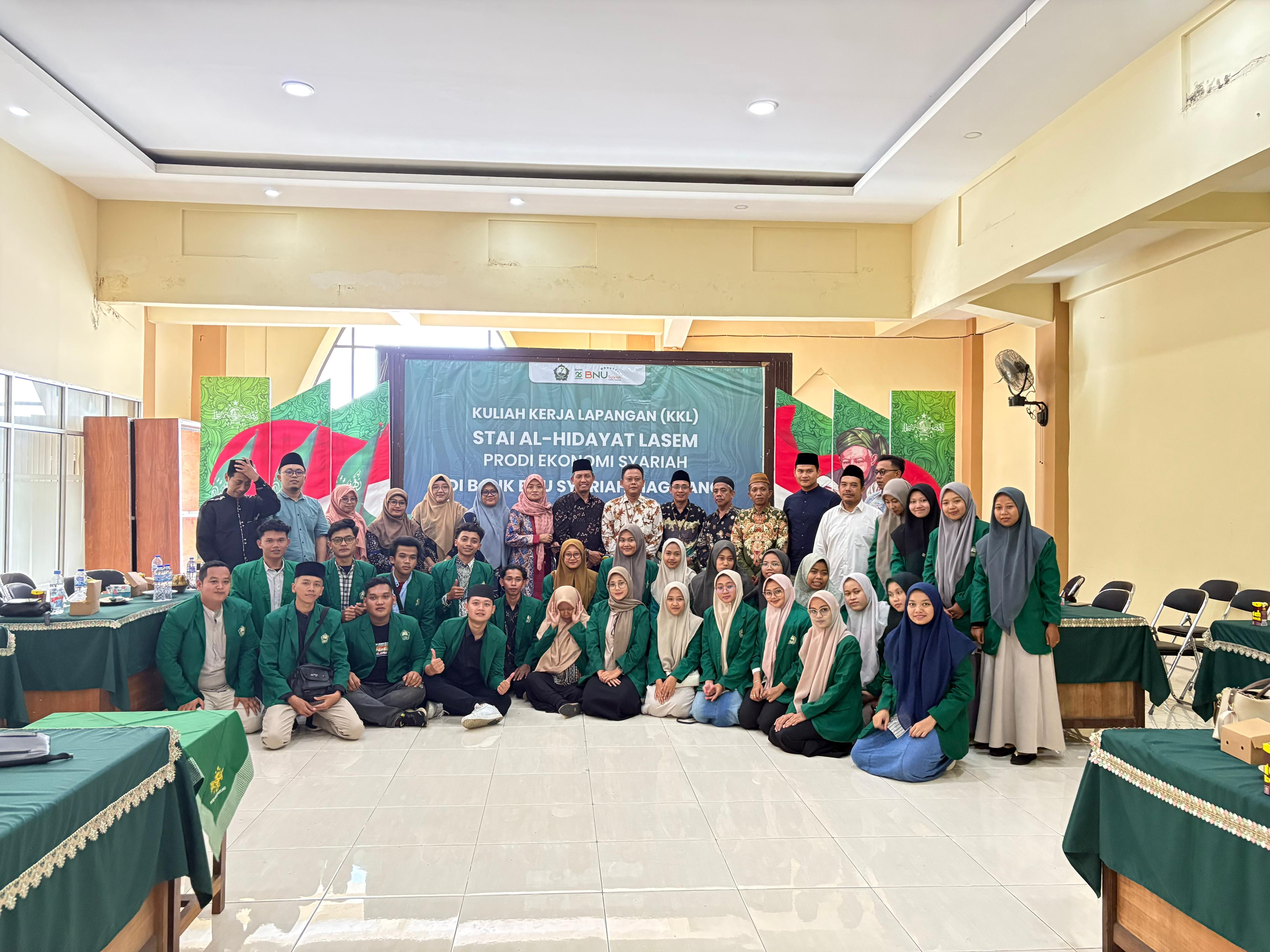 Mahasiswa Ekonomi Syariah STAI Al Hidayat Lasem Laksanakan Kuliah Kerja Lapangan di Bank NU Syariah Magelang